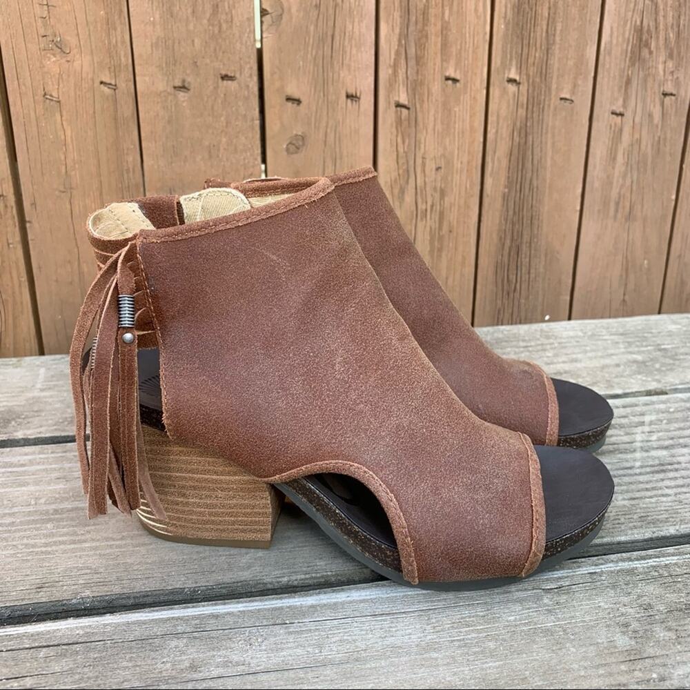 OTBT Free Spirit Open Toe Booties Fringe Suede 7.5M